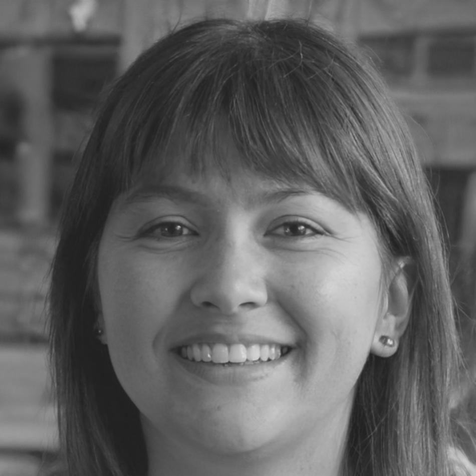 Retrato profesional de Esperanza Montiel